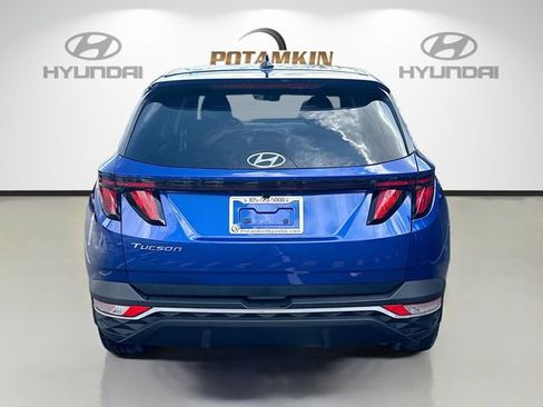 Used 2023 Hyundai Tucson SE image 6