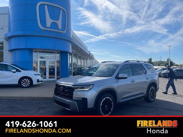New 2026 Honda Pilot Touring image 1