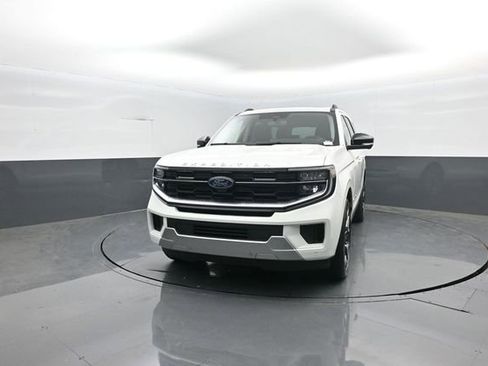 New 2026 Ford Expedition Platinum AWD/4WD image 3