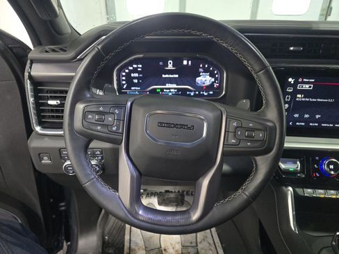 Used 2023 GMC Sierra 1500 Denali Ultimate image 7