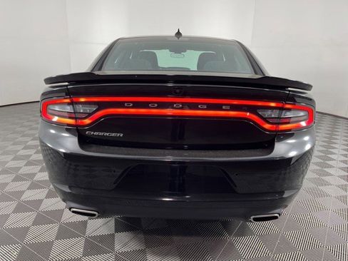 Used 2023 Dodge Charger SXT RWD image 7
