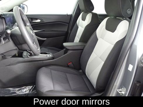 Used 2024 Chevrolet Trax LS image 10