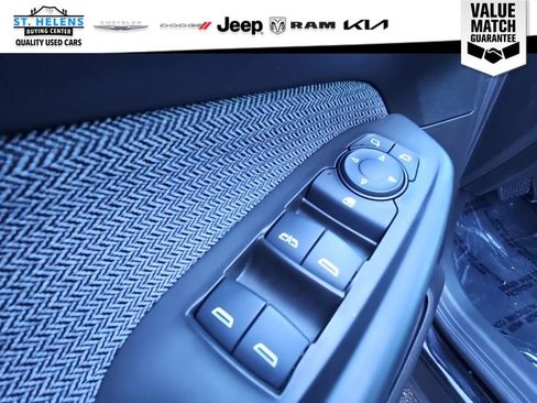 Used 2023 Chevrolet TrailBlazer LT FWD image 20