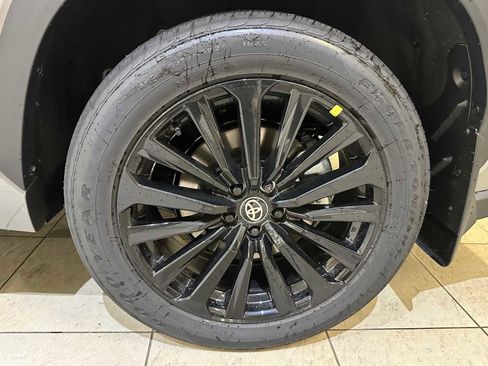 New 2026 Toyota Highlander XSE image 8