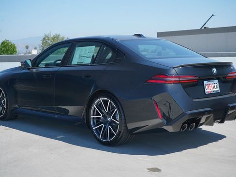New 2026 BMW M5 w/ Carbon Package image 8