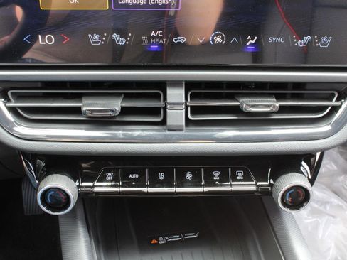 New 2025 Chevrolet Equinox EV RS w/ Convenience Package II image 57