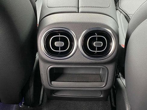 Certified 2025 Mercedes-Benz GLC 300 4MATIC image 21