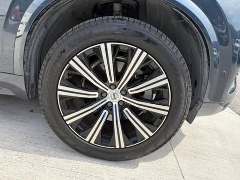 Used 2025 Volvo XC90 B5 Plus AWD/4WD image 6