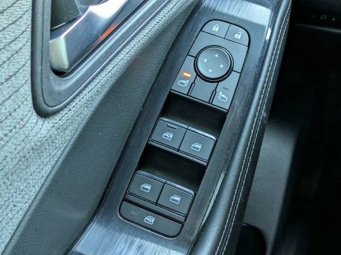 Used 2023 Nissan Rogue SV image 26