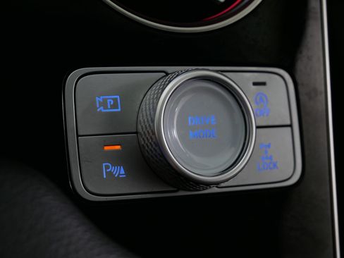 Certified 2025 Genesis GV80 2.5T Standard AWD/4WD image 29