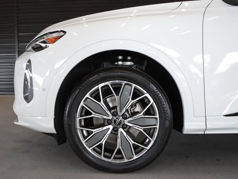 Certified 2025 Audi Q5 Premium w/ Premium Plus AWD/4WD image 5