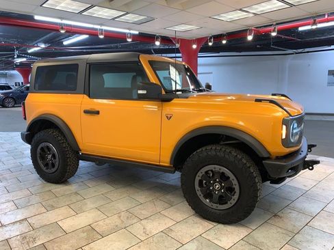 Used 2021 Ford Bronco Badlands image 8