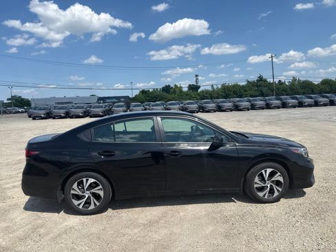 Used 2025 Subaru Legacy Premium AWD/4WD image 9