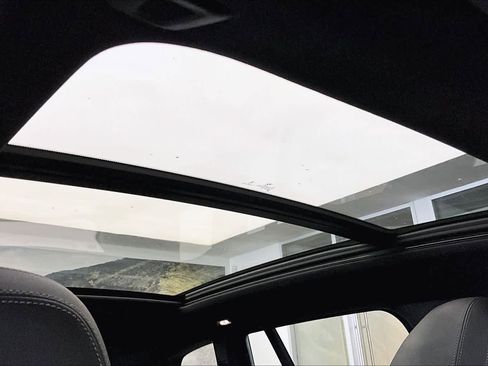 Used 2023 BMW X3 M40i w/ Premium Package image 16