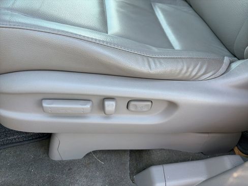 Used 2014 Honda Odyssey EX-L image 15