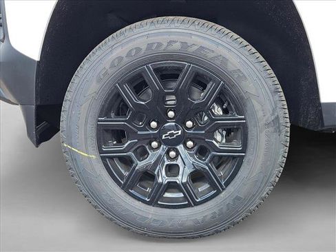 New 2026 Chevrolet Colorado W/T w/ WT Custom Package image 10