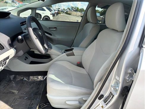 Used 2014 Toyota Prius Three FWD image 10