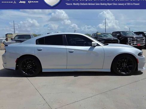 Used 2020 Dodge Charger R/T w/ Performance Handling Group RWD image 9