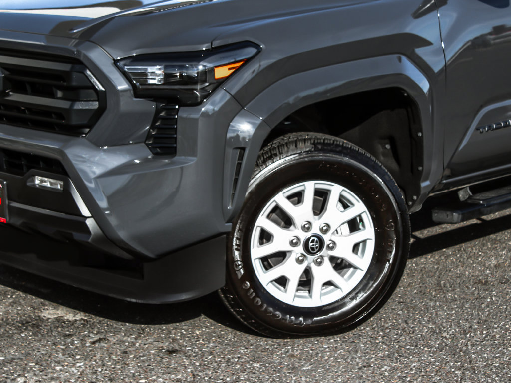 Used 2026 Toyota Tacoma SR5 AWD/4WD image 41