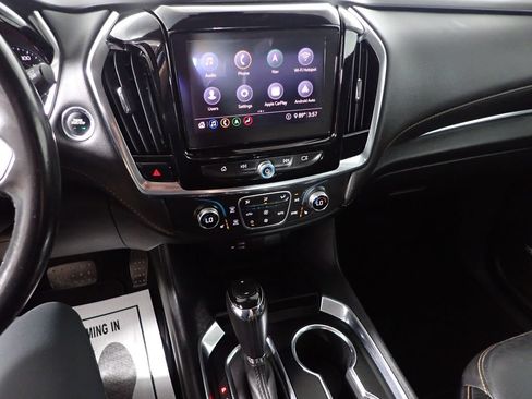 Used 2020 Chevrolet Traverse LT w/ LT Premium Package AWD/4WD image 31