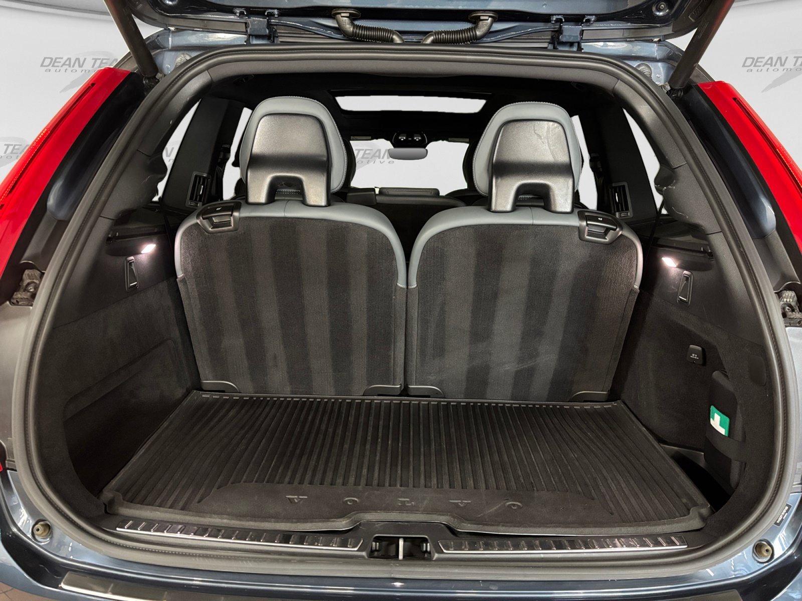 Used 2024 Volvo XC90 B6 Ultimate w/ Protection Package Premier AWD/4WD image 7