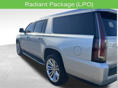 Certified 2020 Cadillac Escalade ESV Premium Luxury w/ LPO, Radiant Package AWD/4WD image 7