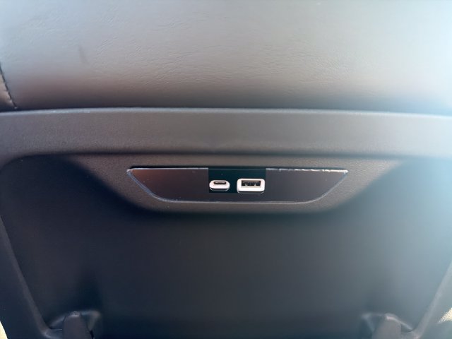New 2027 Chrysler Pacifica Select FWD image 37