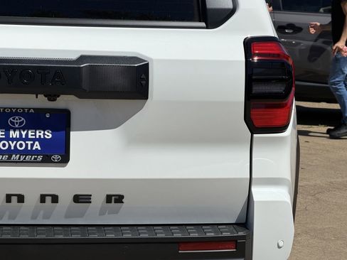 New 2026 Toyota 4Runner TRD Off-Road Premium image 9