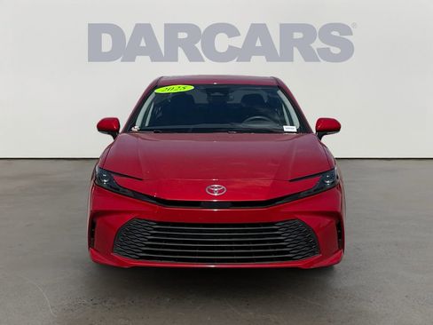Used 2025 Toyota Camry LE image 2