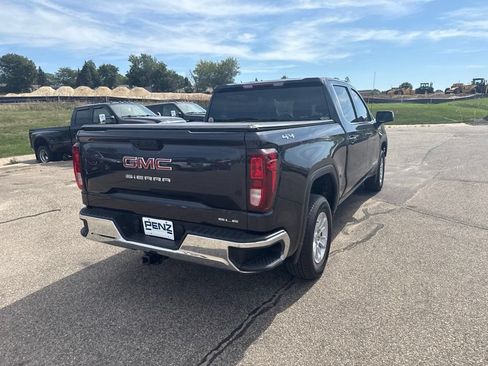 Used 2023 GMC Sierra 1500 SLE AWD/4WD image 7