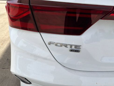 Used 2024 Kia Forte LX FWD image 17