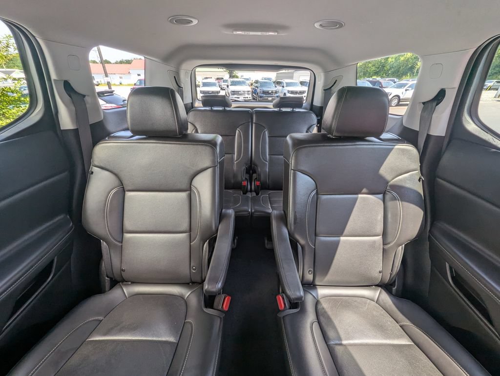 Used 2023 GMC Acadia SLT FWD image 32