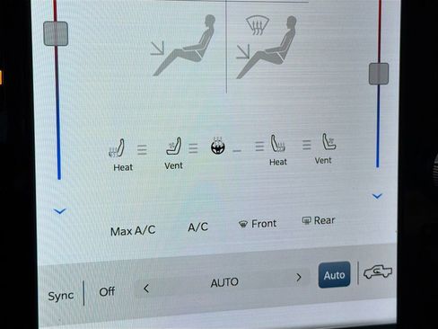 Used 2024 RAM 3500 Limited image 24