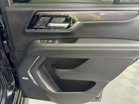 Used 2026 GMC Yukon Elevation RWD image 25