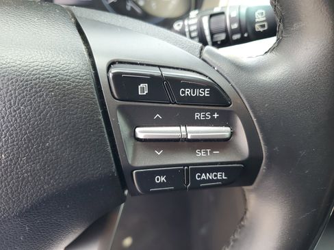 Used 2018 Hyundai Kona SEL FWD image 18