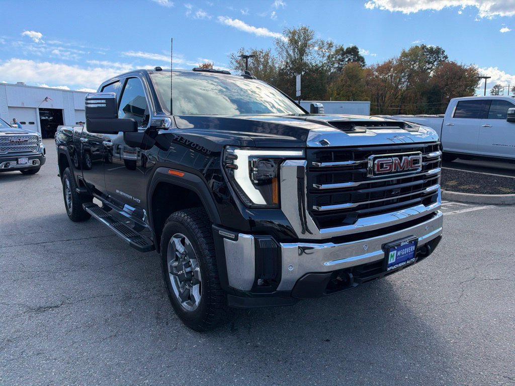 Used 2026 GMC Sierra 2500 SLT w/ SLT Premium Package AWD/4WD image 8