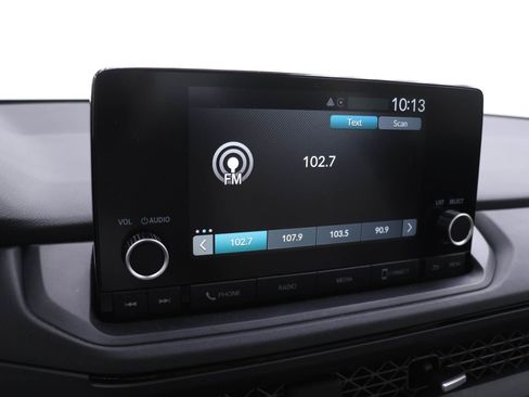 Certified 2025 Honda Accord SE image 8