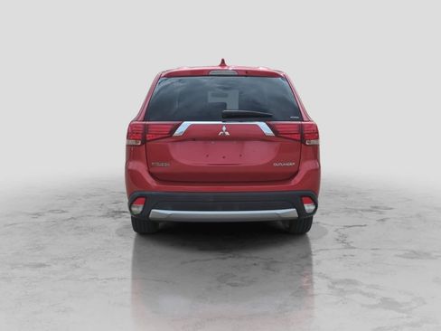 Used 2018 Mitsubishi Outlander ES AWD/4WD image 6