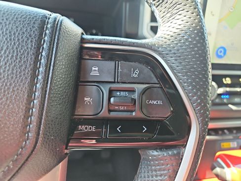 Used 2024 Toyota Tundra Platinum AWD/4WD image 25