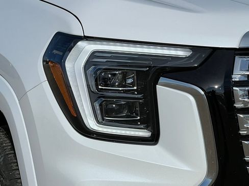 New 2026 GMC Terrain Denali w/ LPO, Floor Liner Package image 37