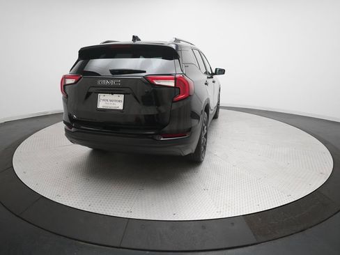 Used 2022 GMC Terrain SLE w/ Driver Convenience Package image 13