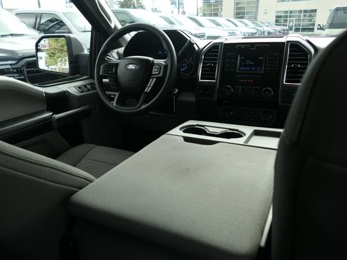 Used 2016 Ford F150 XLT RWD image 25