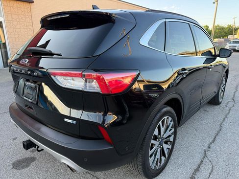 Used 2020 Ford Escape Titanium AWD/4WD image 9