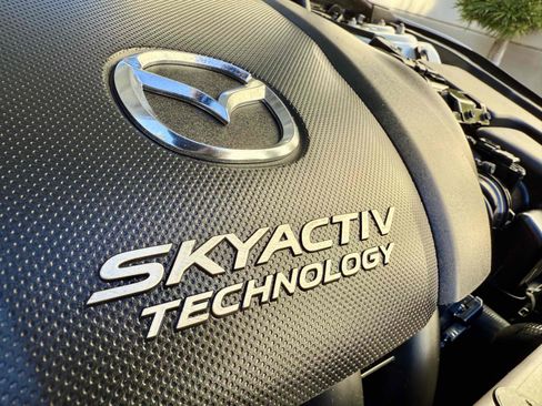 Used 2015 MAZDA MAZDA3 i Grand Touring image 60