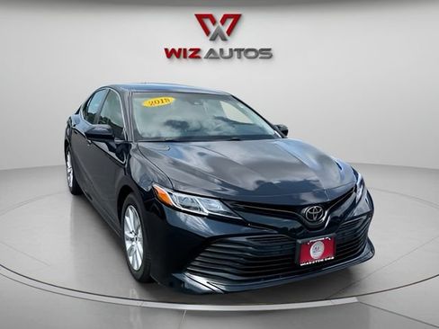 Used 2018 Toyota Camry LE FWD image 7