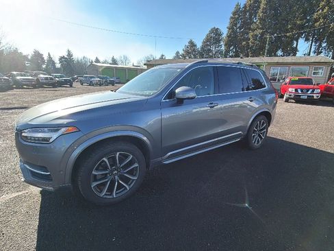 Used 2016 Volvo XC90 T6 Momentum w/ Momentum Plus Package image 6