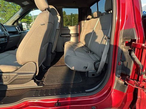 Used 2019 Ford F150 XLT w/ Equipment Group 302A Luxury AWD/4WD image 18