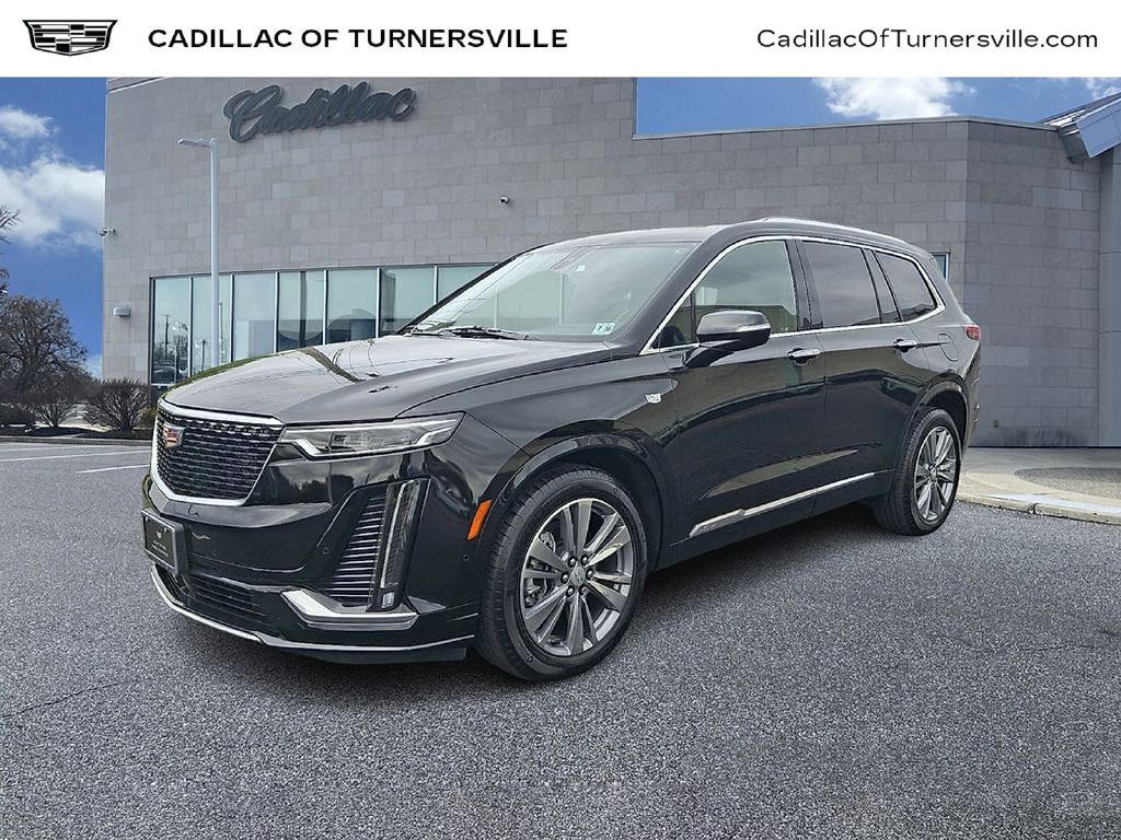 Used 2025 Cadillac XT6 Premium Luxury w/ Technology Package AWD/4WD image 1