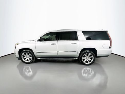 Used 2017 Cadillac Escalade ESV Luxury AWD/4WD image 8