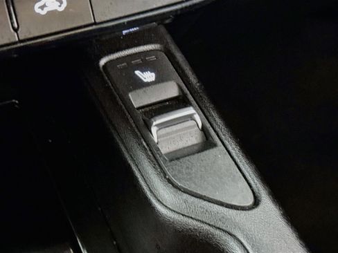 Used 2025 Kia Telluride S image 4